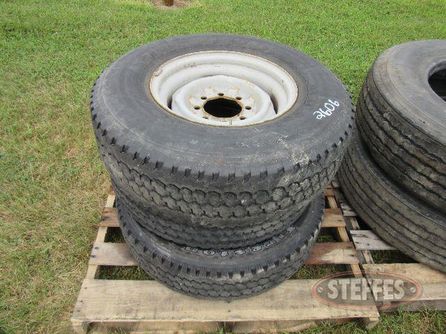 (3) LT235-35R16  tires, on rims_4.JPG